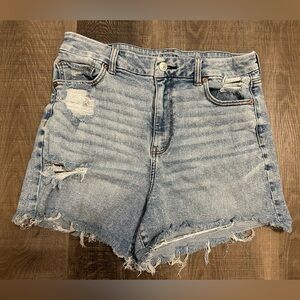 American Eagle Curvy Mom Jean Shorts- Size 12, Light Distressed Denim